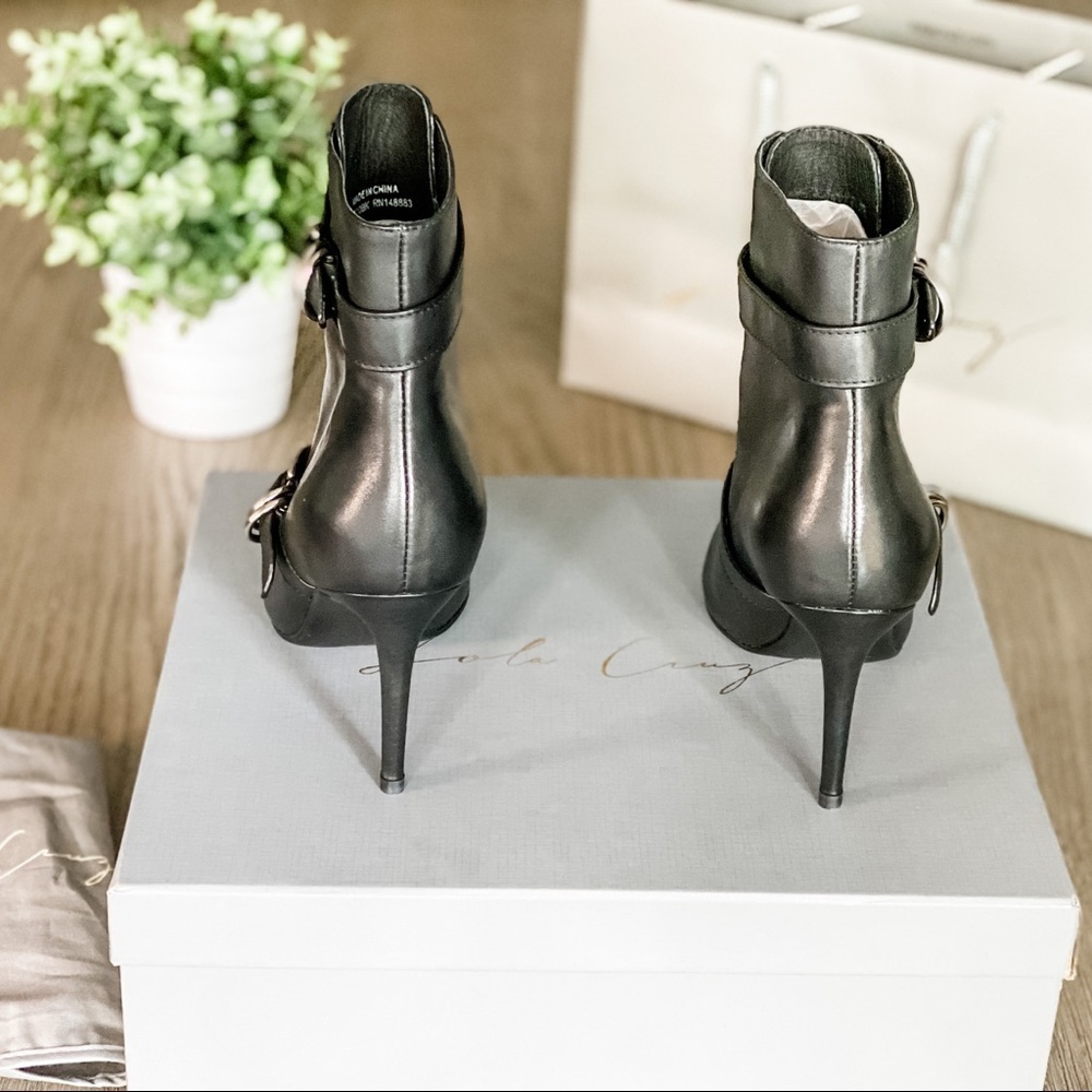 Lola Cruz Black Boots with Straps - Picture 2 of 6